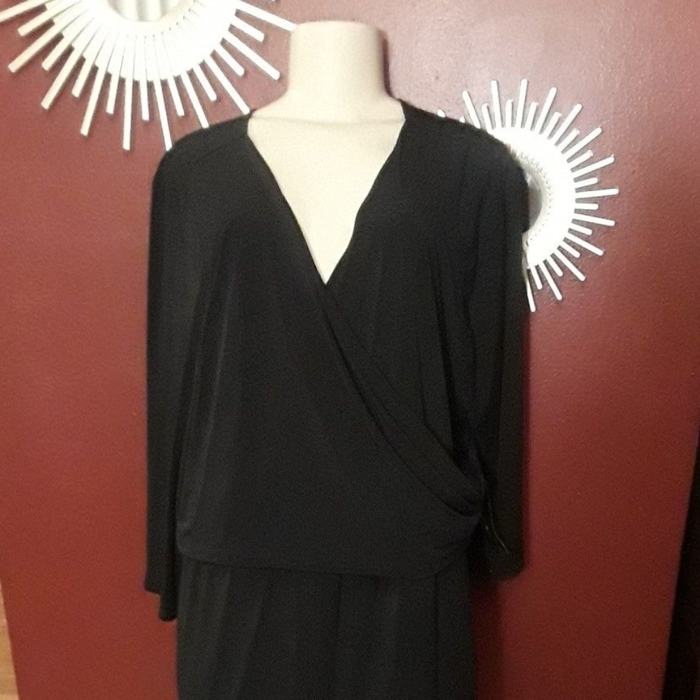 NWT! Classic LBD with surplice top and 3/4 sleeves